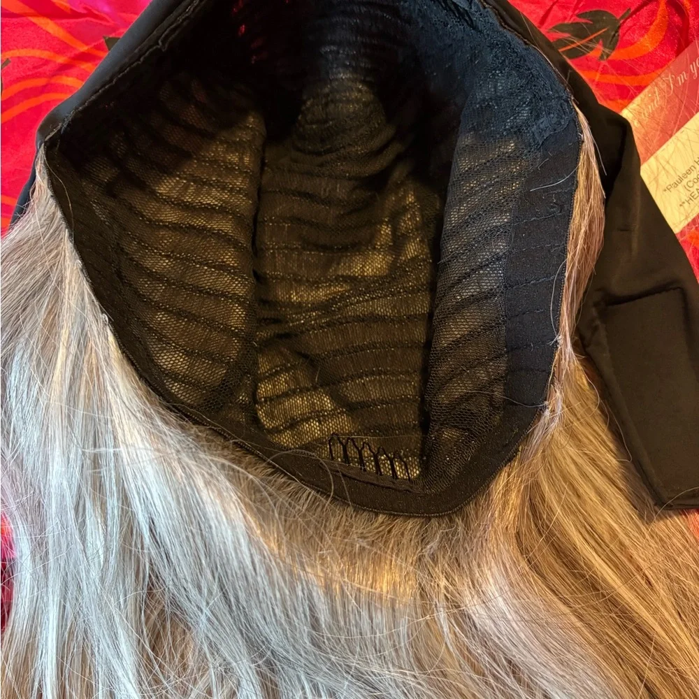 Silver Gray Headband Wig - Picture 4 of 4